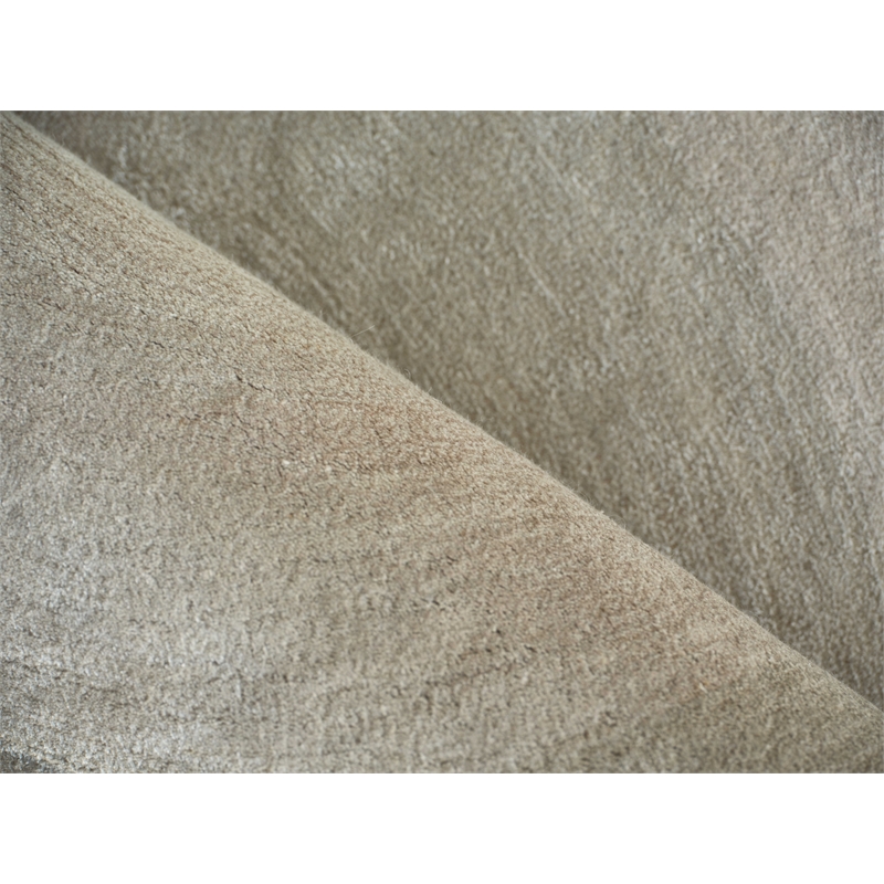 Mitomo Hand-Tufted Wool/Bamboo Silk Pearl 5'x7' Shape Area Rug