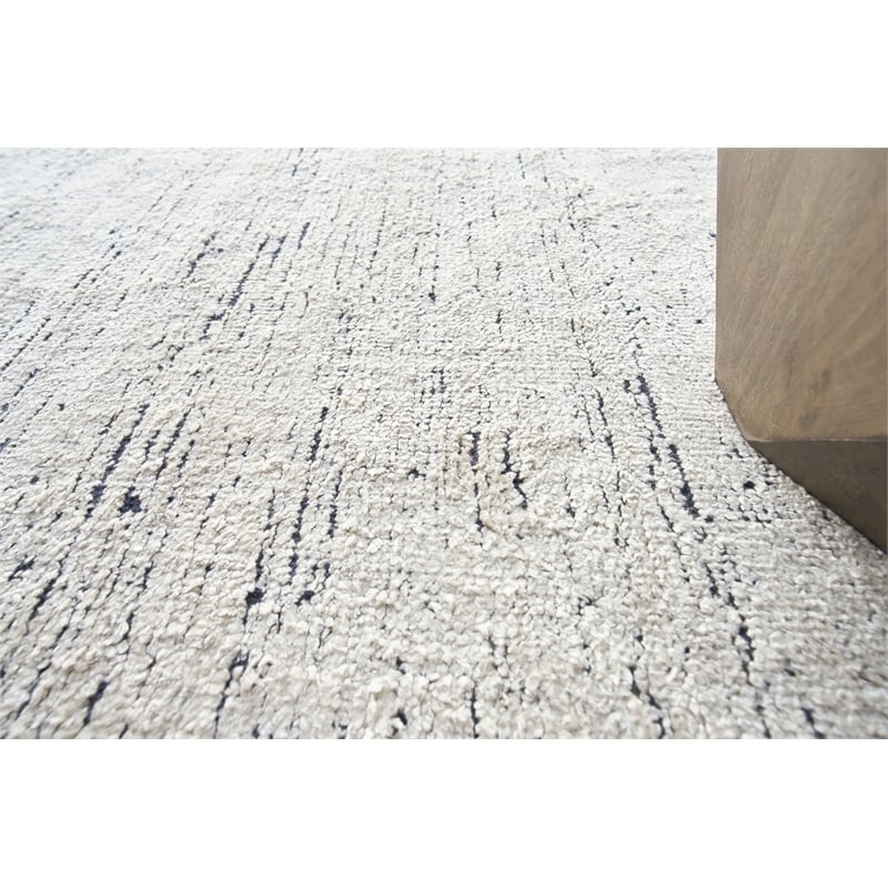 Montero Handloomed Wool/Pet Yarn Ivory/Navy 8'x10' Area Rug