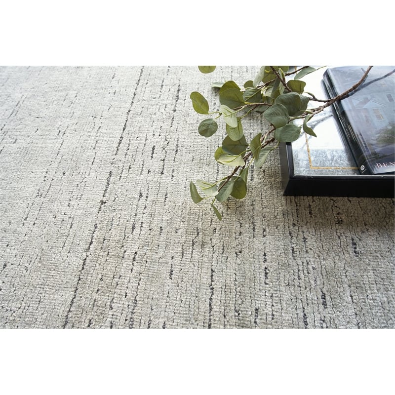 Montero Handloomed Wool/Pet Yarn Silver/Gray 10'x14' Area Rug