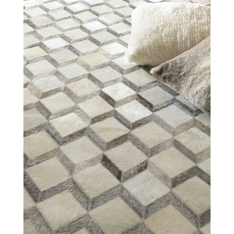 Natural Hide Hand-Tufted Leather Hide Ivory/Silver 5'x8' Area Rug