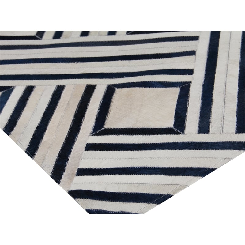 Natural Hide Hand-Tufted Leather Hide Ivory/Blue/Multi 5'x8' Area Rug