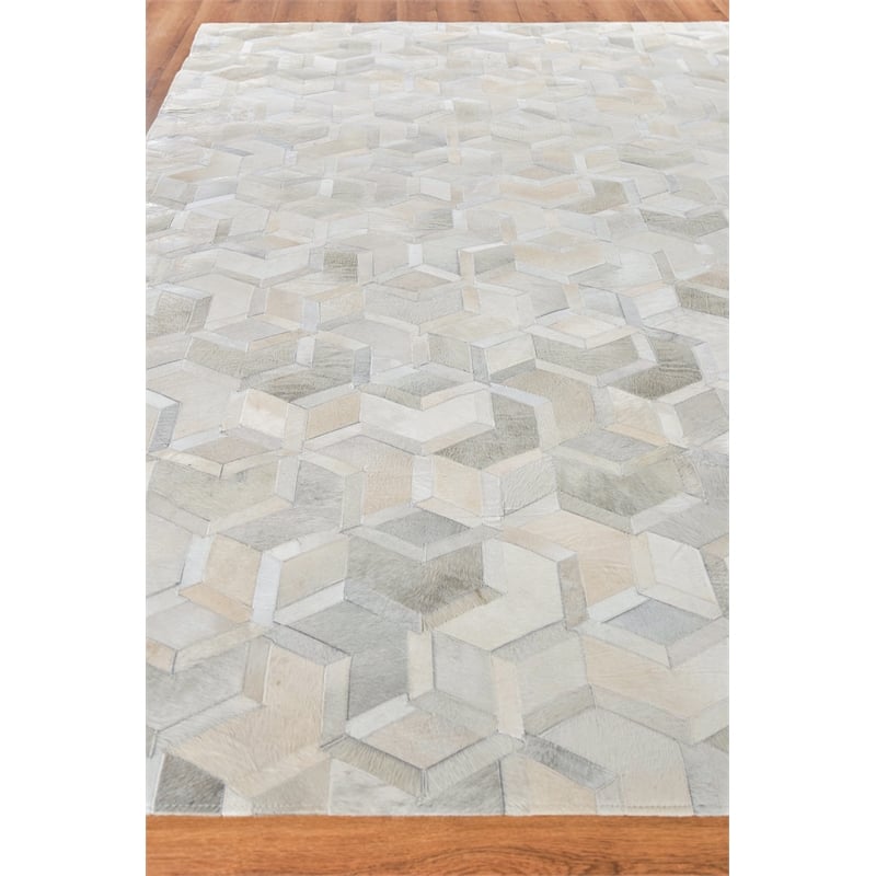 Natural Hide Hand-Tufted Leather Hide Ivory 5'x8' Area Rug