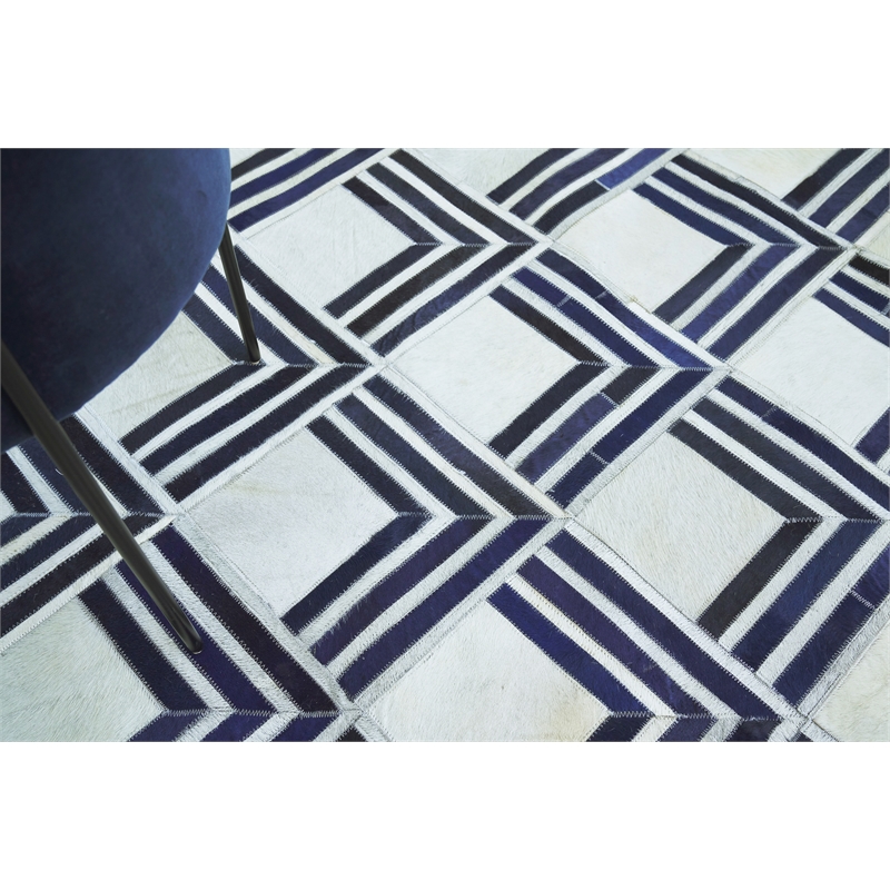 Natural Hide Hand-Tufted Leather Hide Navy/Multi 5'x8' Area Rug