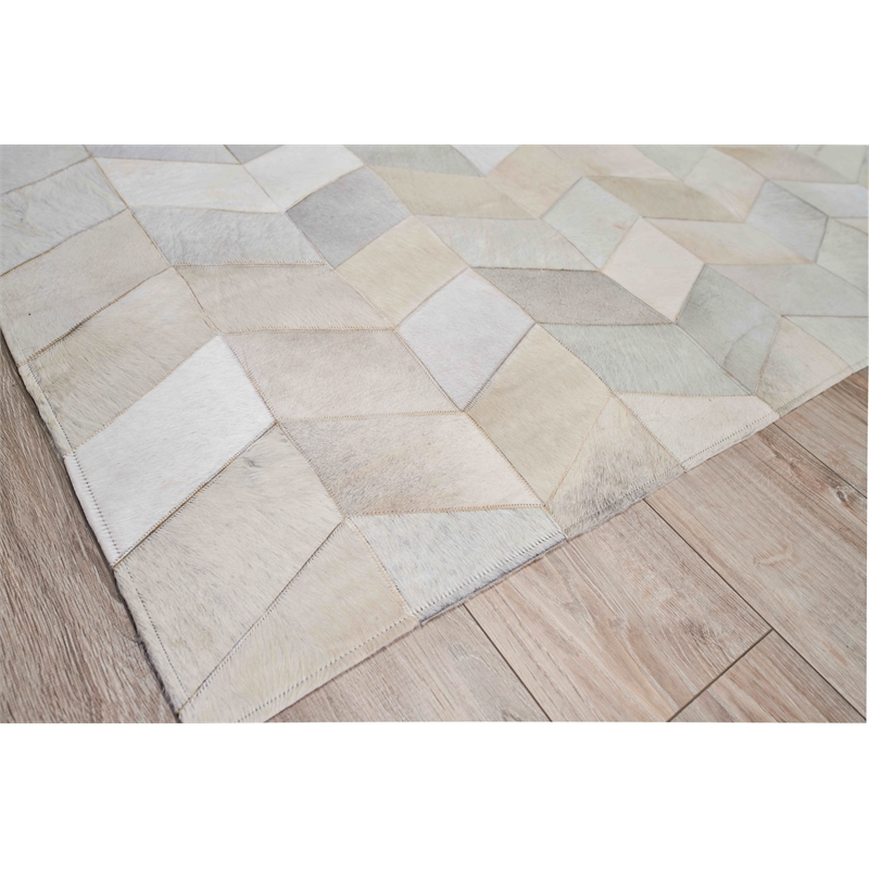 Natural Hide Hand-Tufted Leather Hide Ivory/Silver/Multi 5'x8' Area Rug