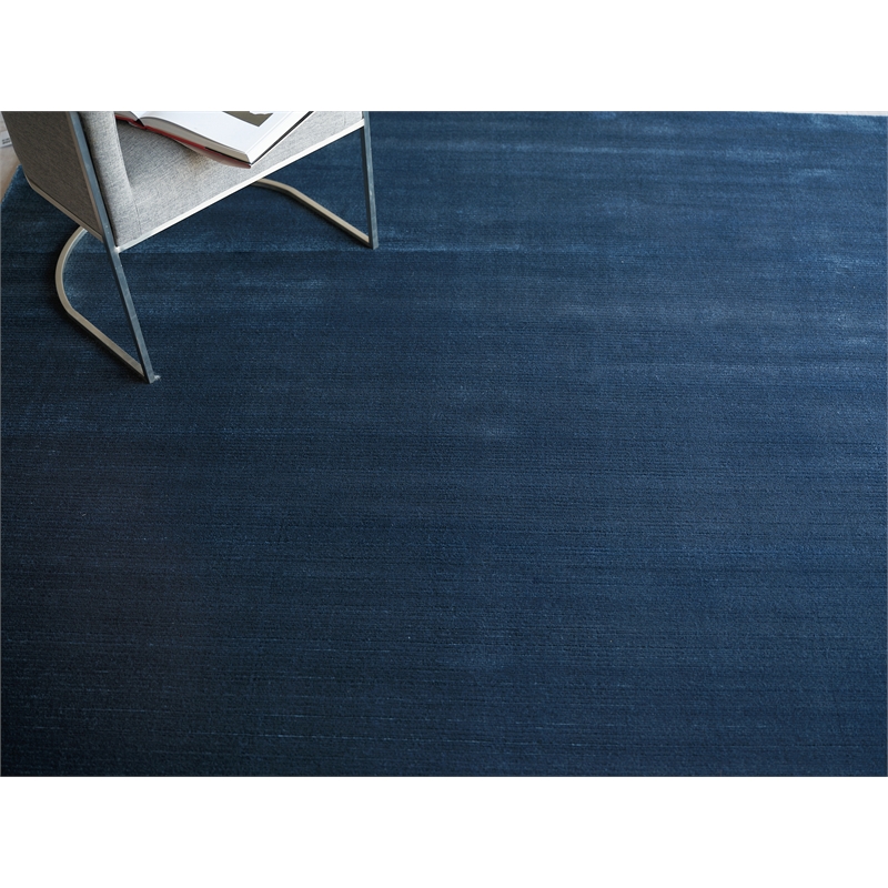Pavia Modern Handloomed Silky Nylon Navy 2'x3' Area Rug
