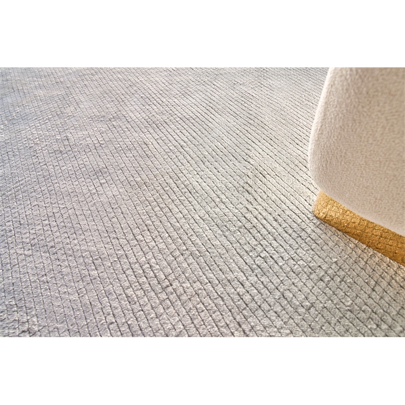 Pearl Handloomed Bamboo Silk Silver 10'x14' Area Rug