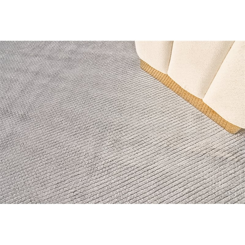 Pearl Handloomed Bamboo Silk Silver 8'x10' Area Rug