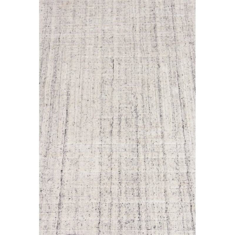 Robin Embossed Handloomed Bamboo Silk/Wool White 12'x15' Area Rug