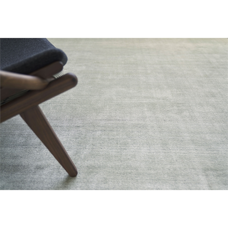 Sanctuary Handloomed Bamboo Silk/Wool Silver 12'x15' Area Rug
