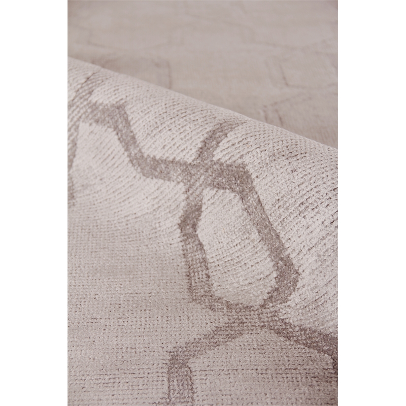 Samara Handloomed Bamboo Silk Light Silver 10'x14' Area Rug