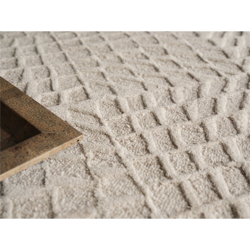 Sandro Hand-Tufted New Zealand Wool Silver 4'x6' Area Rug