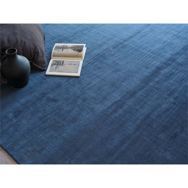 The Blues Handloomed Bamboo Silk Navy 8'x10' Area Rug