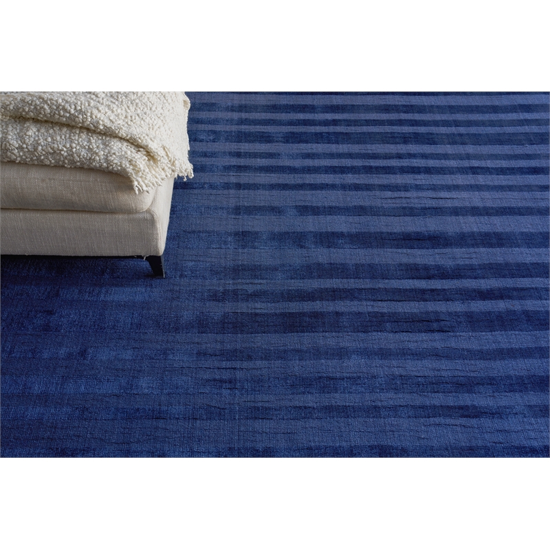 The Blues Handloomed Bamboo Silk Navy 8'x10' Area Rug