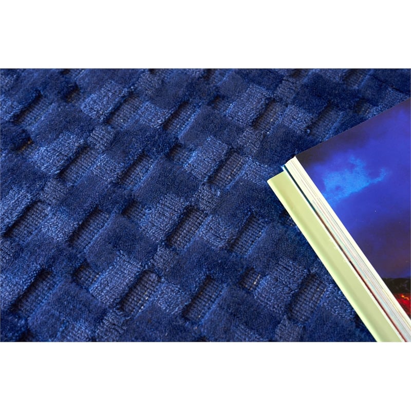 The Blues Handloomed Bamboo Silk Navy 10'x14' Area Rug