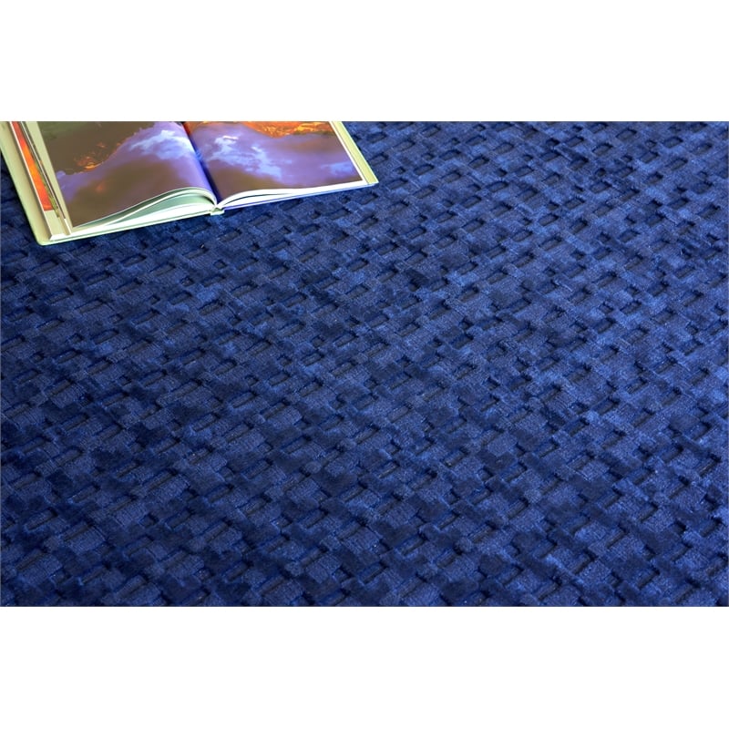 The Blues Handloomed Bamboo Silk Navy 8'x10' Area Rug
