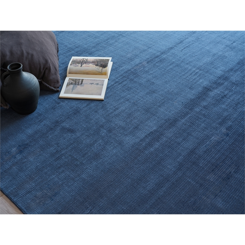 The Blues Handloomed Bamboo Silk Navy 10'x14' Area Rug