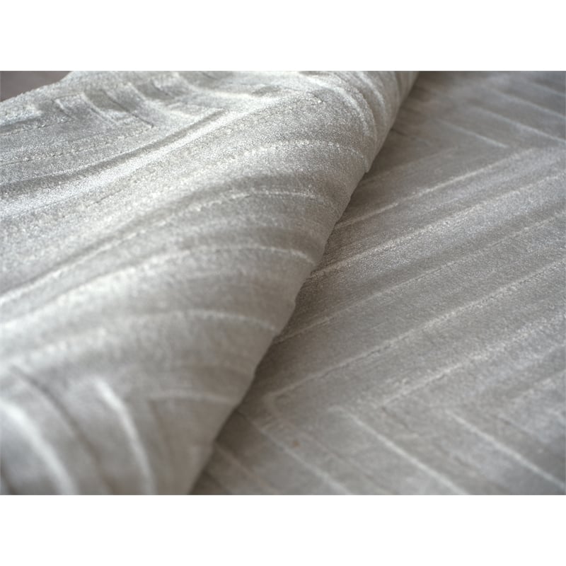 Tovello Modern Handloomed Silky Nylon Light Silver 15'x24' Area Rug