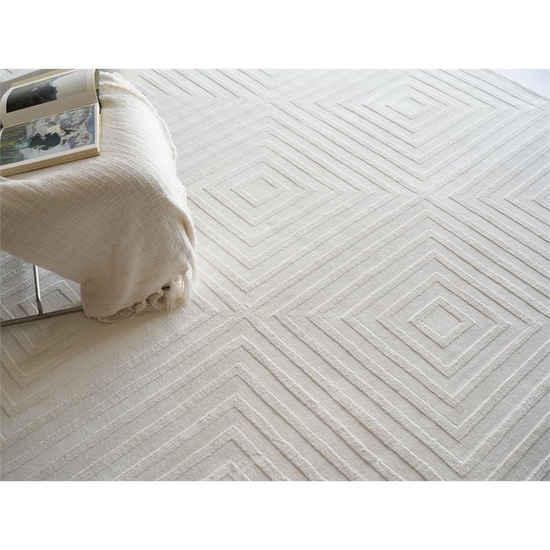 Tovello Modern Handloomed Silky Nylon White 4'x6' Area Rug