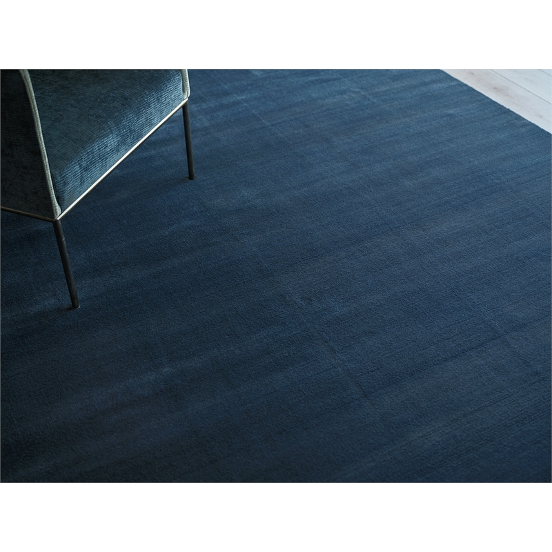 Velutto Modern Handloomed Silky Nylon Navy 2'x3' Area Rug