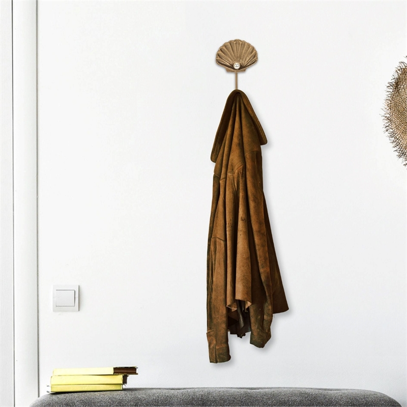 Mythra Golden Seashell Cast Iron Wall Hook