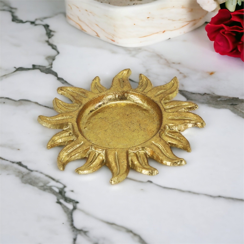 Patia Sun Burst Cast Iron Decor