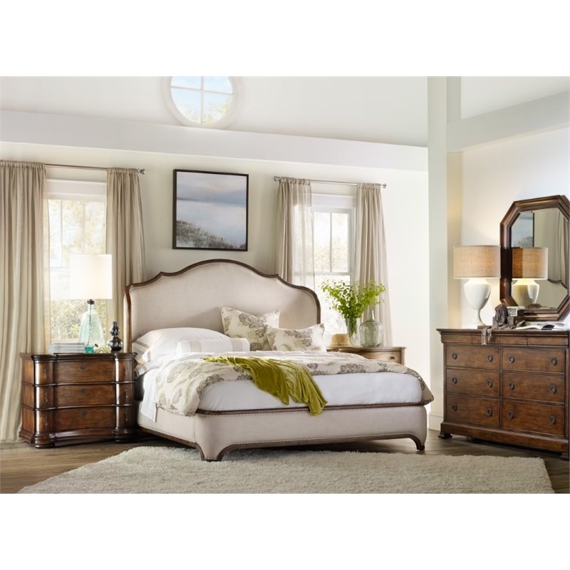 Hooker Furniture Archivist 9 Drawer Dresser in Pecan