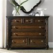 Hooker Furniture Leesburg 7 Drawer Dresser in Mahogany