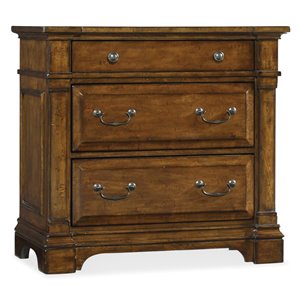 hooker furniture tynecastle 3 drawer bachelors chest in medium wood