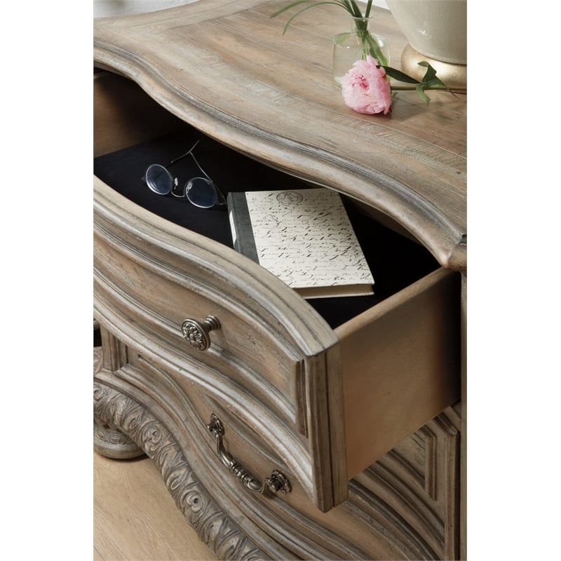 Hooker Furniture Bedroom Castella Three Drawer Nightstand