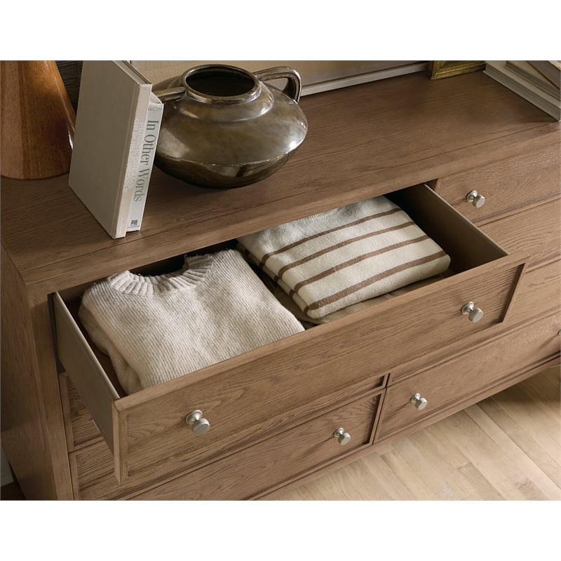 Sonnet Eight-Drawer Dresser in Medium Brown Wood by Hooker Furnishings