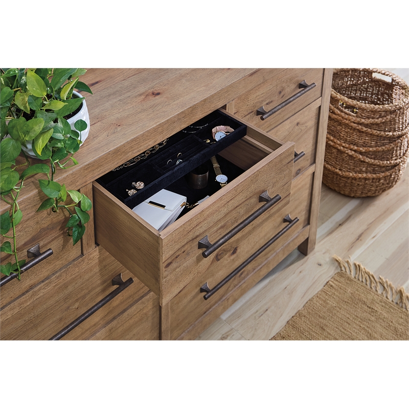 Vineyard Row Seven-Drawer Dresser in Light Natural Wood by Hooker Furnishings