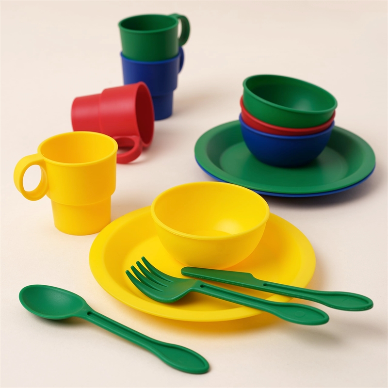 KidKraft 27 Piece Kitchen Dish Play set in Primary