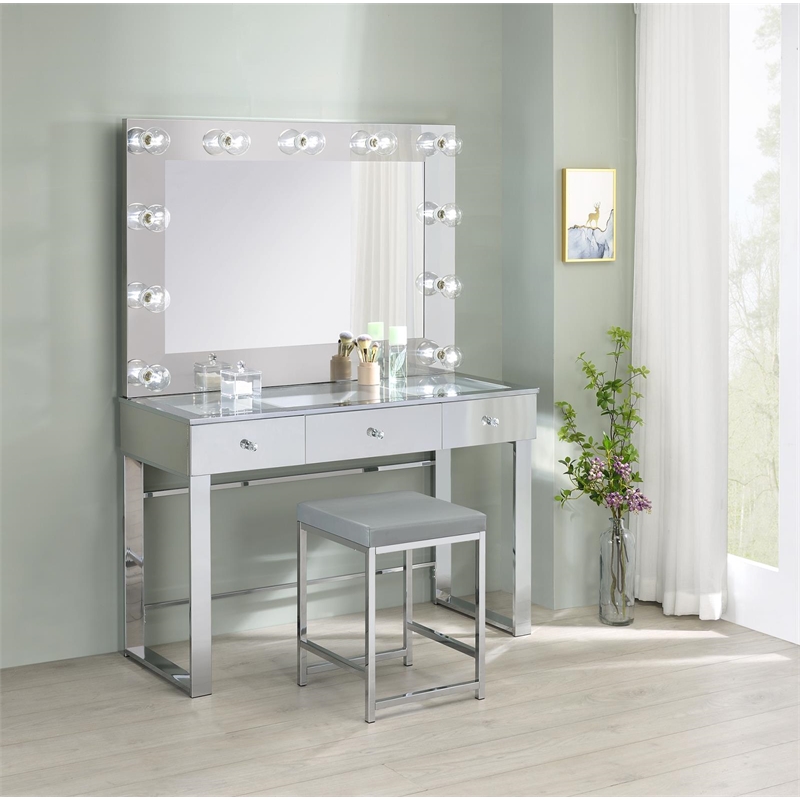 Umbridge 3-drawer Vanity Set with Lighting Chrome and White