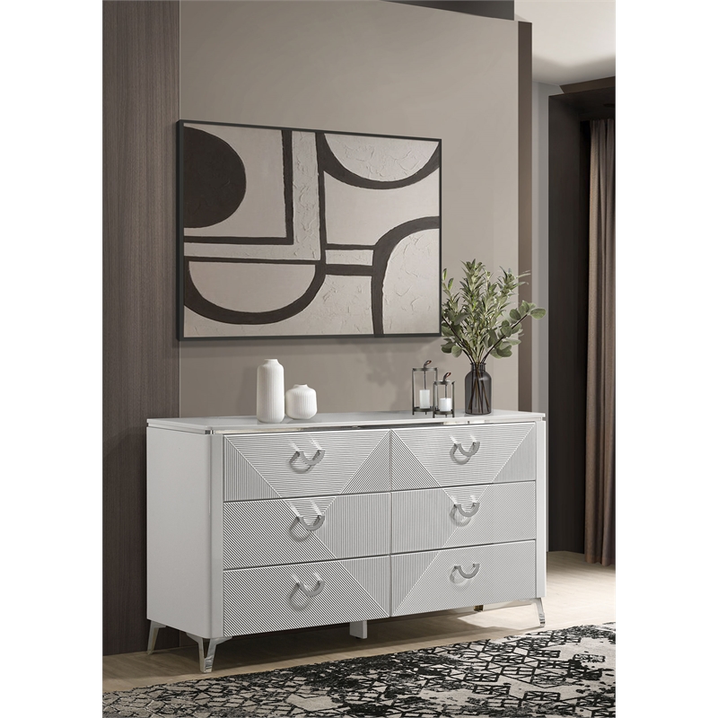 Coaster Cassia 6-drawer Wood Bedroom Dresser Cabinet in White High Gloss