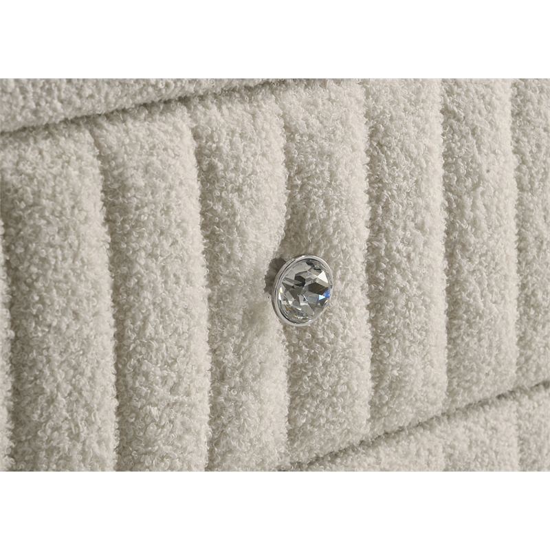 Coaster Sonya 5-drawer Modern Classic Wood Bedroom Chest in Ivory White