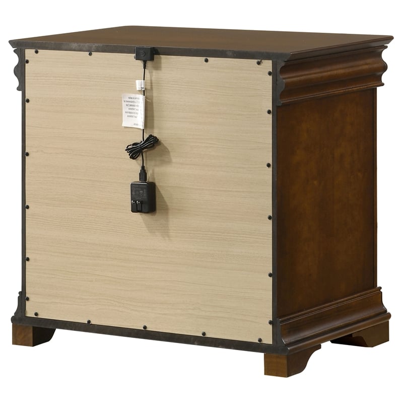 Coaster Garland 3-drawer Wood Nightstand Bedside Table in Brown Cherry