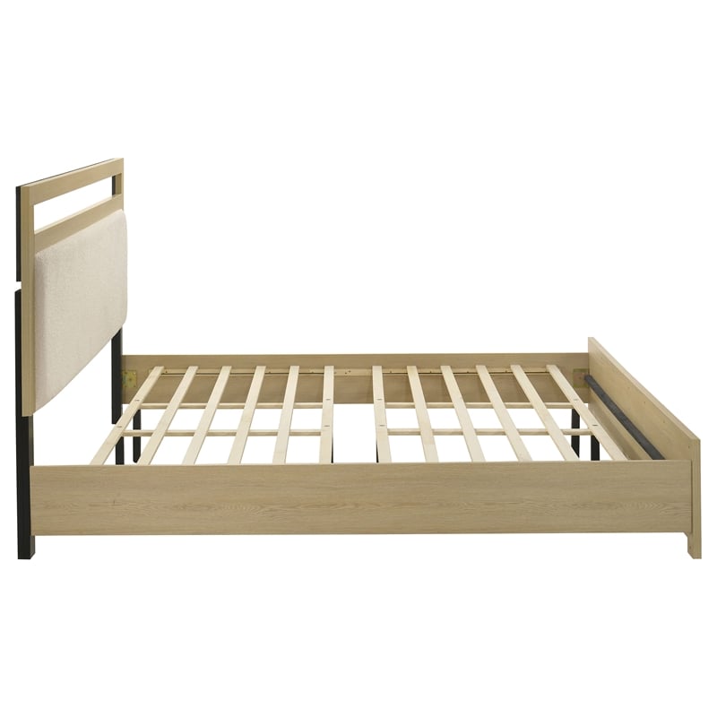 Coaster Hendricks Transitional Eastern King Wood Platform Bed in Light Oak