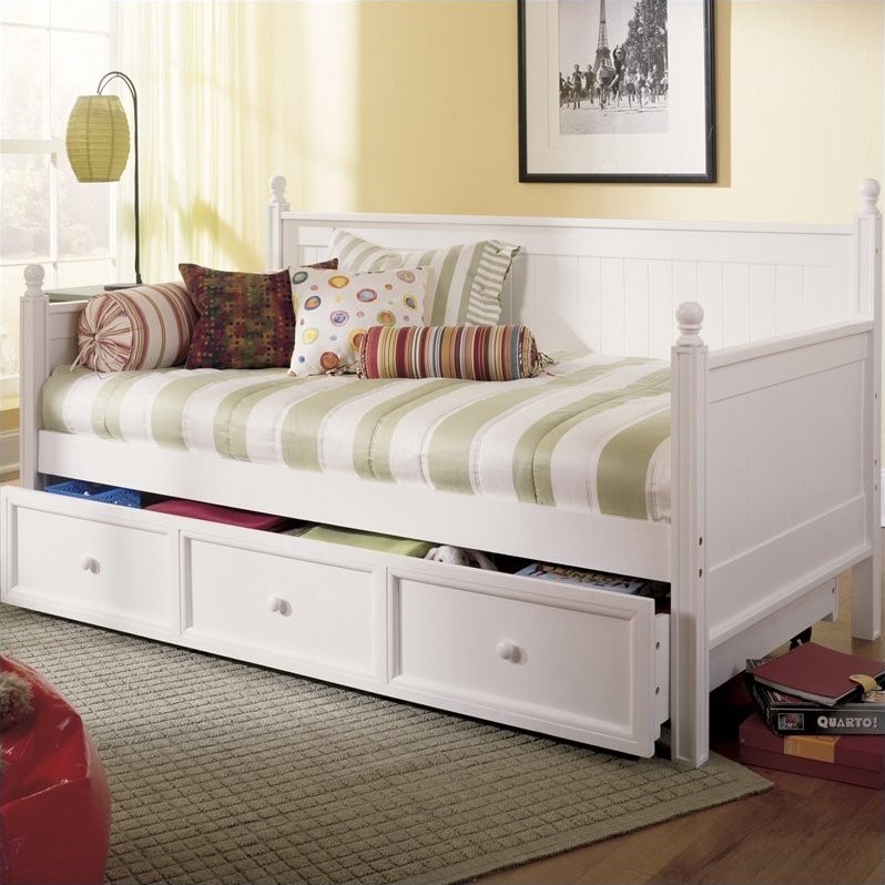 Wood Daybed in White - B5XC43