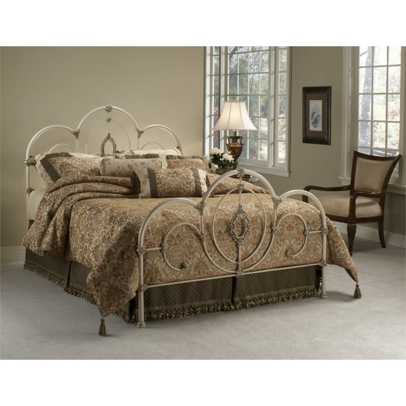 Hilale Victoria Queen Spindle Bed In, Antique White Queen Bed Frame