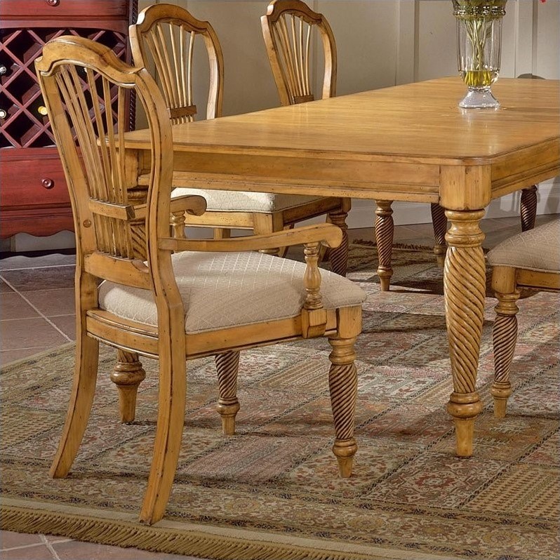 Hillsdale Wilshire 5 Piece Rectangular Dining Table Set in Pine Finish