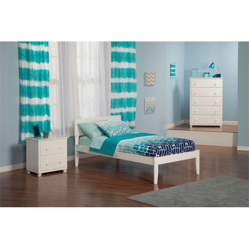 Orlando Twin Solid Wood Platform Bed in White