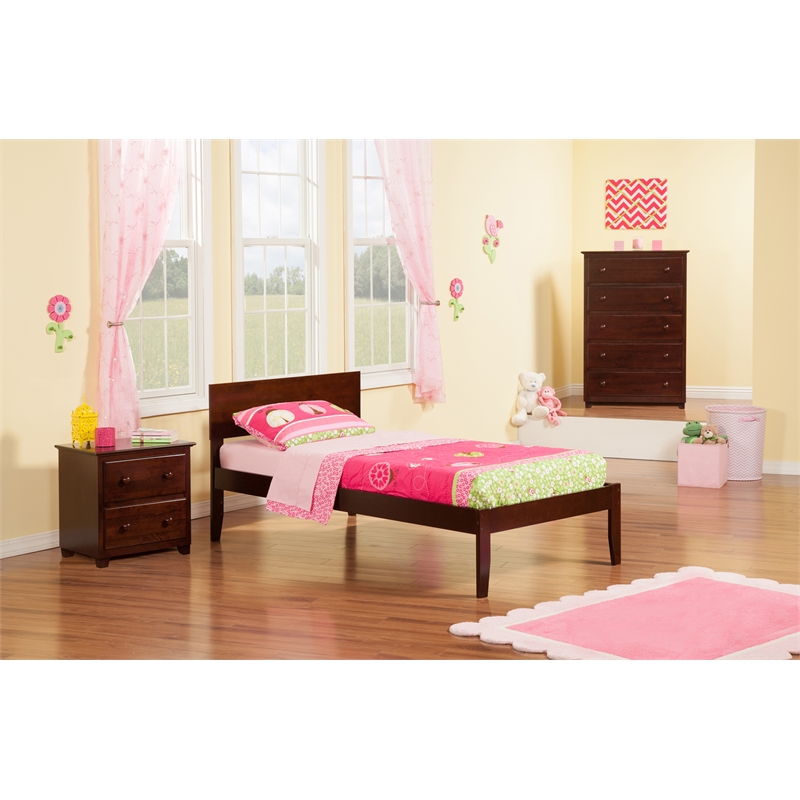 Orlando Twin Solid Wood Platform Bed in Walnut