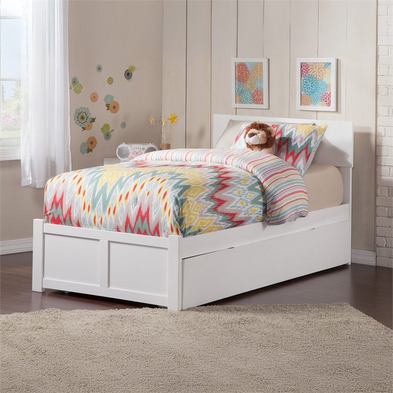 Orlando Twin Wood Platform Bed with Footboard and Twin Trundle in White