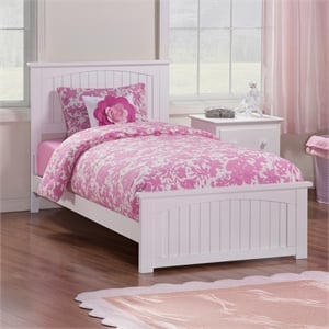 Nantucket Twin Wood Foundation Bed with Matching Footboard in White