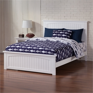 Nantucket Full Wood Foundation Bed with Matching Footboard in White