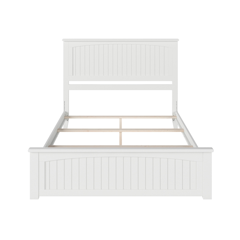 Nantucket Queen Wood Foundation Bed with Matching Footboard in White