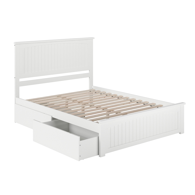 Nantucket Queen Wood Platform Bed with Matching Footboard and Drawers in White