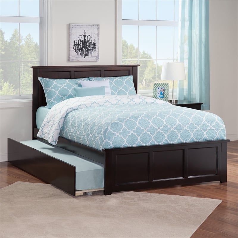 Madison Full Platform Bed with Matching Footboard and Twin Trundle in Espresso