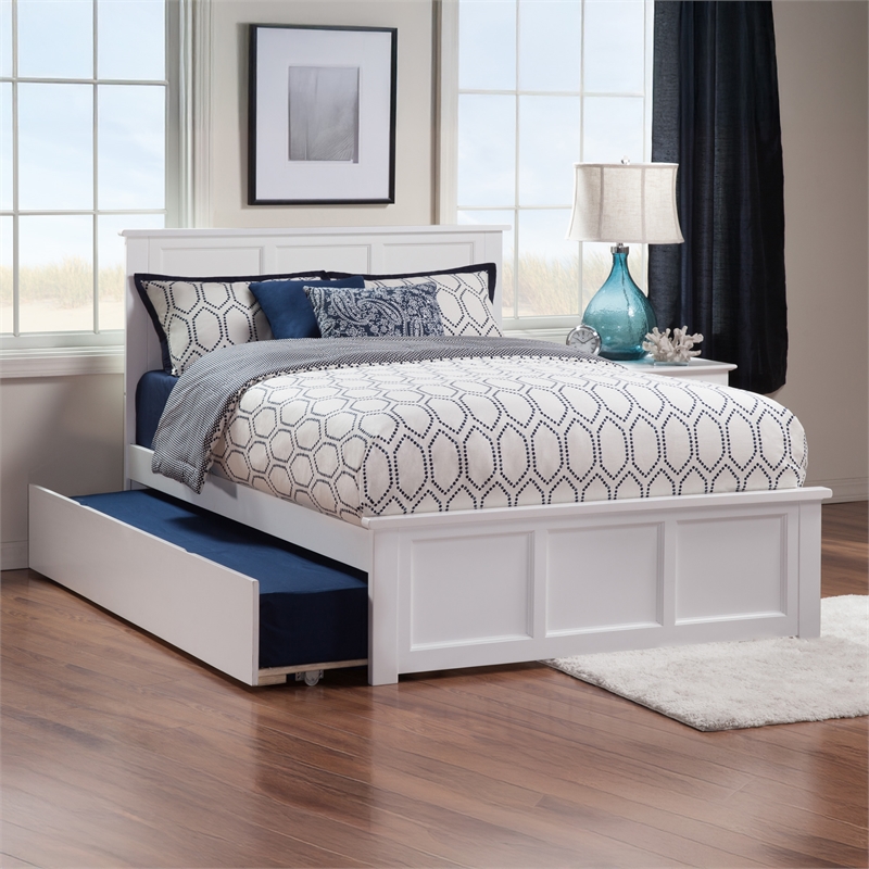 Madison Full Platform Bed with Matching Footboard and Twin Trundle in White