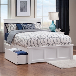 Madison Full Platform Bed with Matching Footboard and Storage Drawers in White